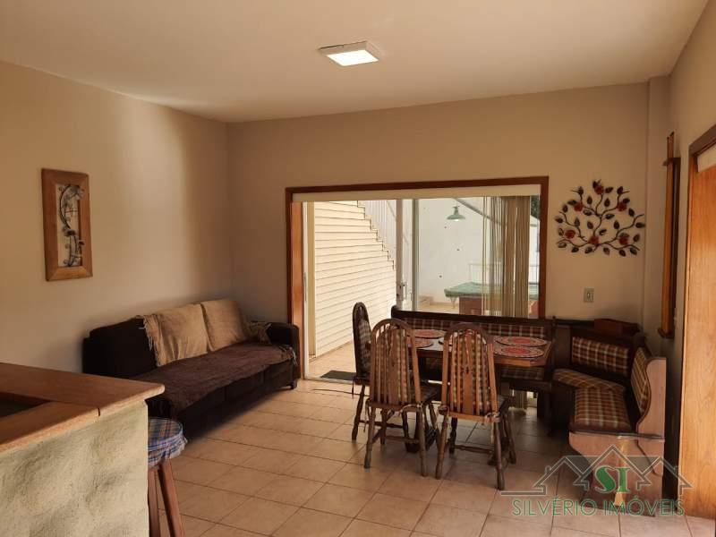 Casa à venda com 8 quartos, 700m² - Foto 9