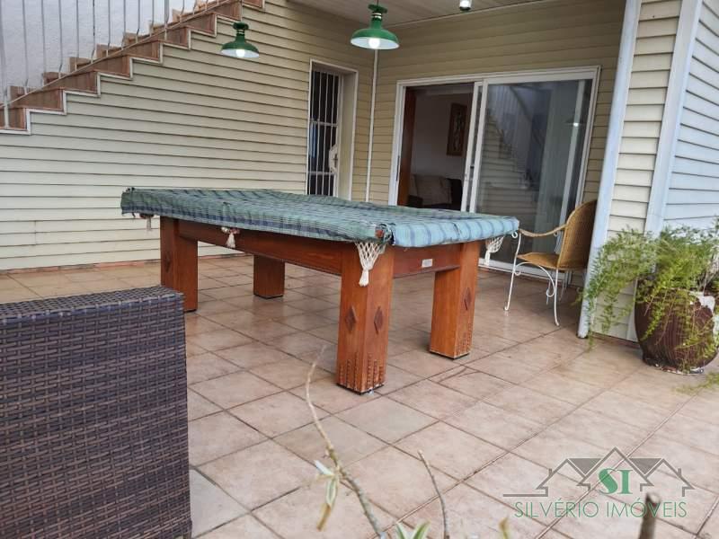 Casa à venda com 8 quartos, 700m² - Foto 11
