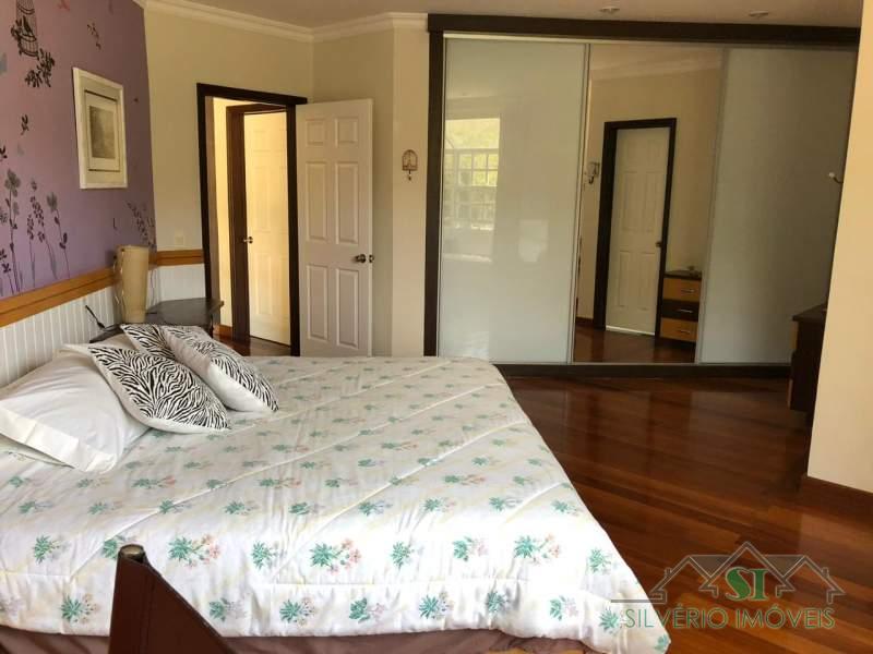 Casa à venda e aluguel com 6 quartos, 1200m² - Foto 23