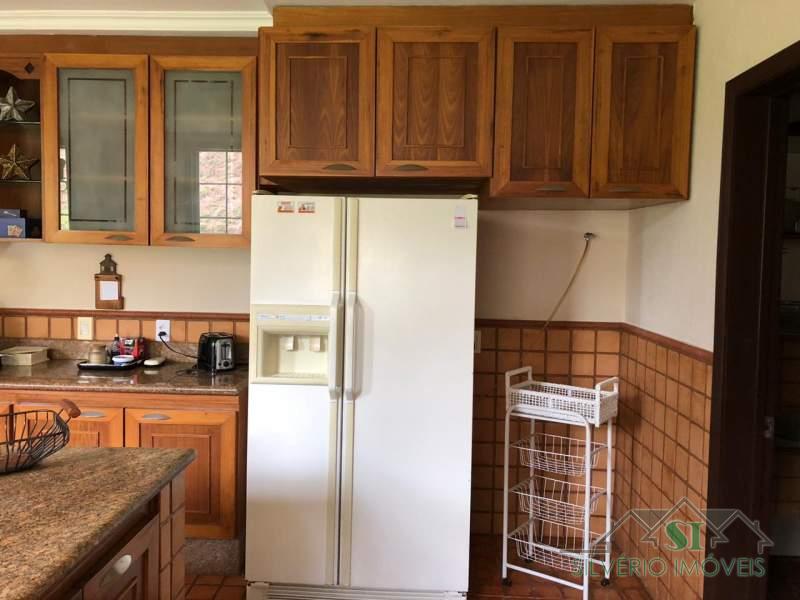 Casa à venda e aluguel com 6 quartos, 1200m² - Foto 34