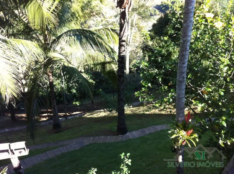 Casa à venda com 5 quartos, 333m² - Foto 6