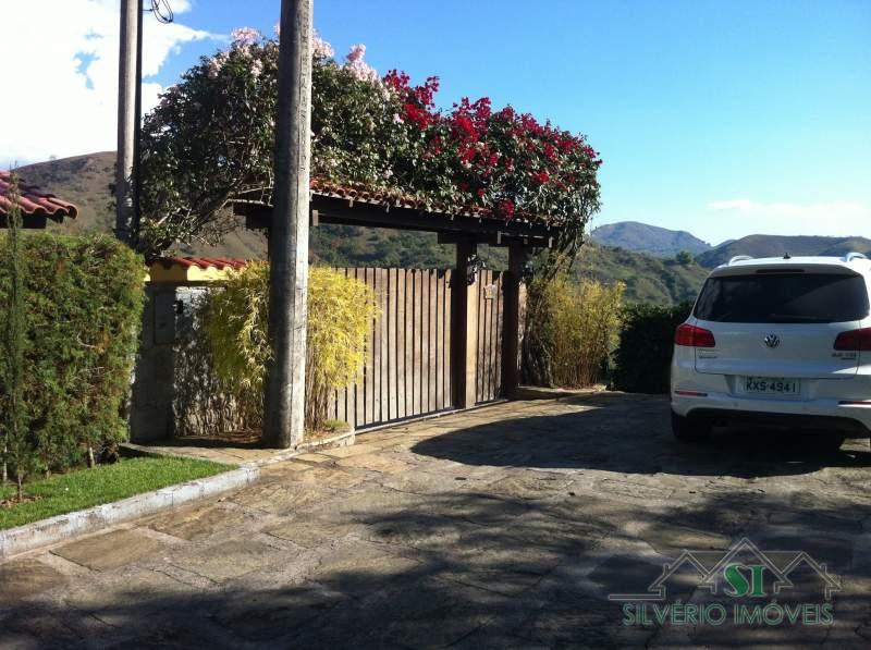 Casa à venda com 5 quartos, 333m² - Foto 20