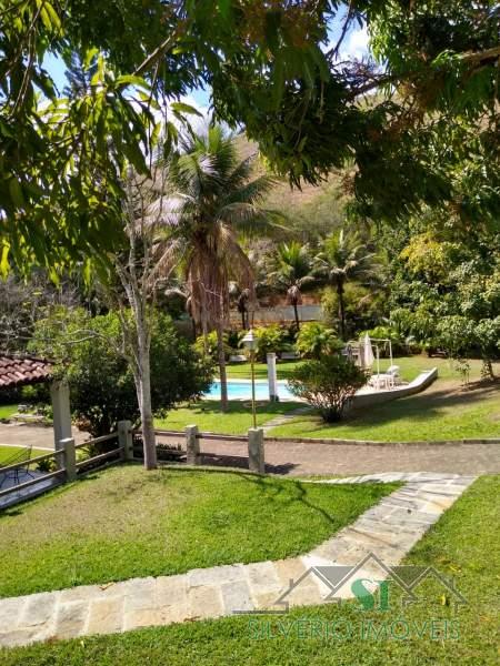 Casa à venda com 5 quartos, 300m² - Foto 4