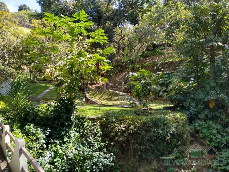Casa à venda com 5 quartos, 300m² - Foto 34