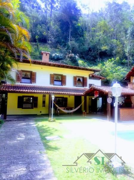 Casa em Araras - Petrópolis/RJ  - 4 Quartos