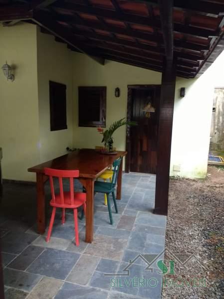 Casa à venda e aluguel com 4 quartos, 136m² - Foto 8