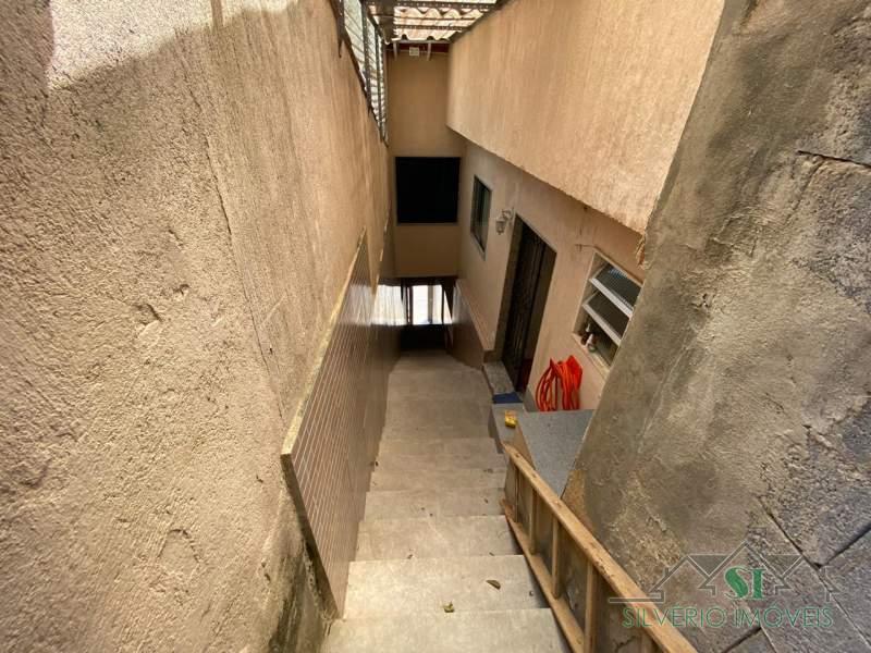 Casa à venda com 3 quartos, 120m² - Foto 3