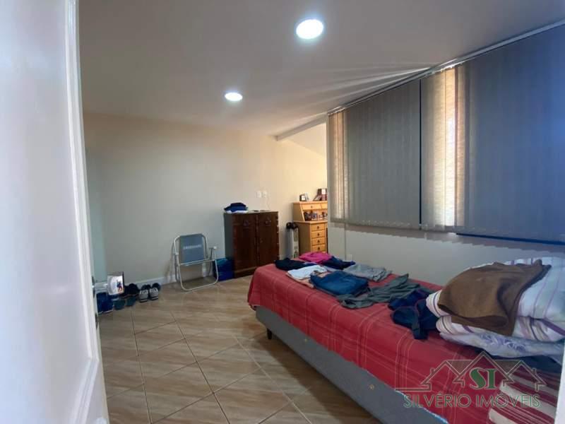 Casa à venda com 3 quartos, 120m² - Foto 18