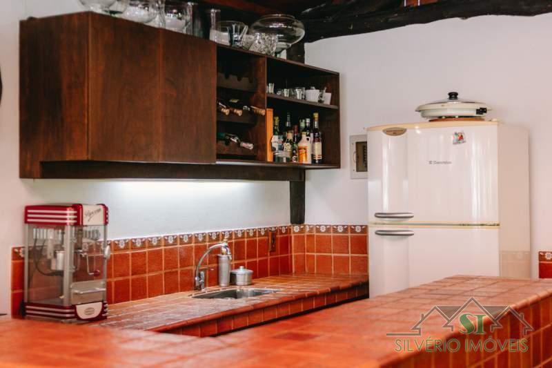 Casa à venda com 4 quartos, 100m² - Foto 3