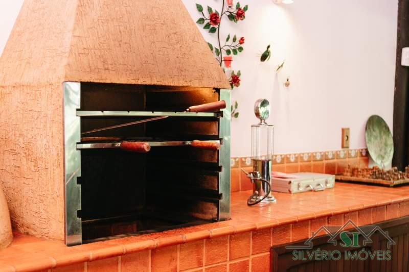 Casa à venda com 4 quartos, 100m² - Foto 11