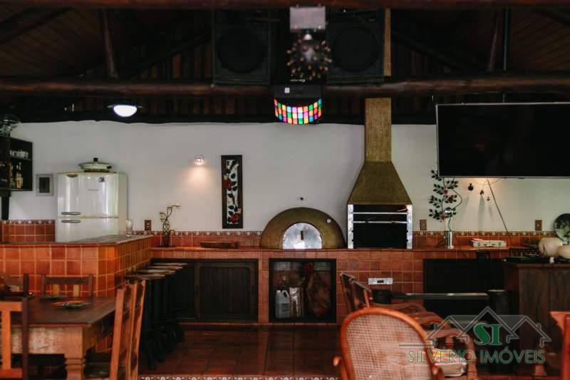 Casa à venda com 4 quartos, 100m² - Foto 17