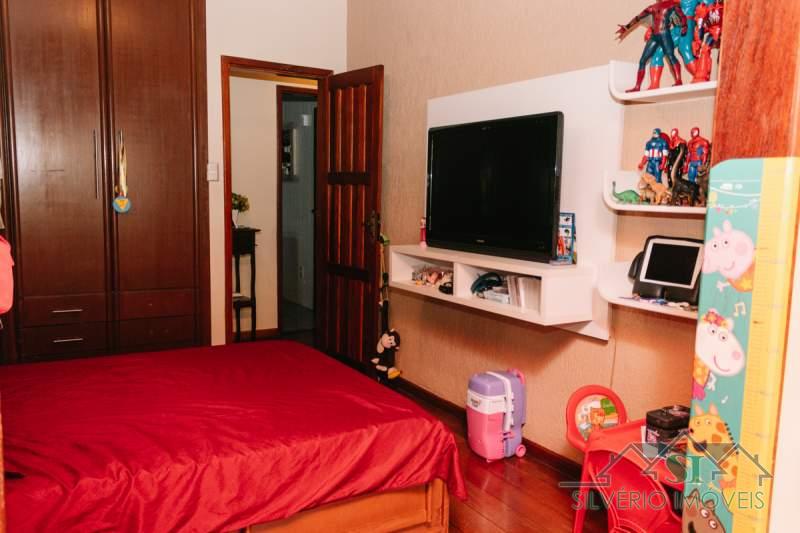 Casa à venda com 4 quartos, 100m² - Foto 32