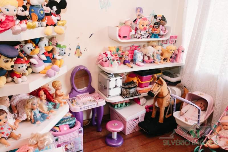 Casa à venda com 4 quartos, 100m² - Foto 33