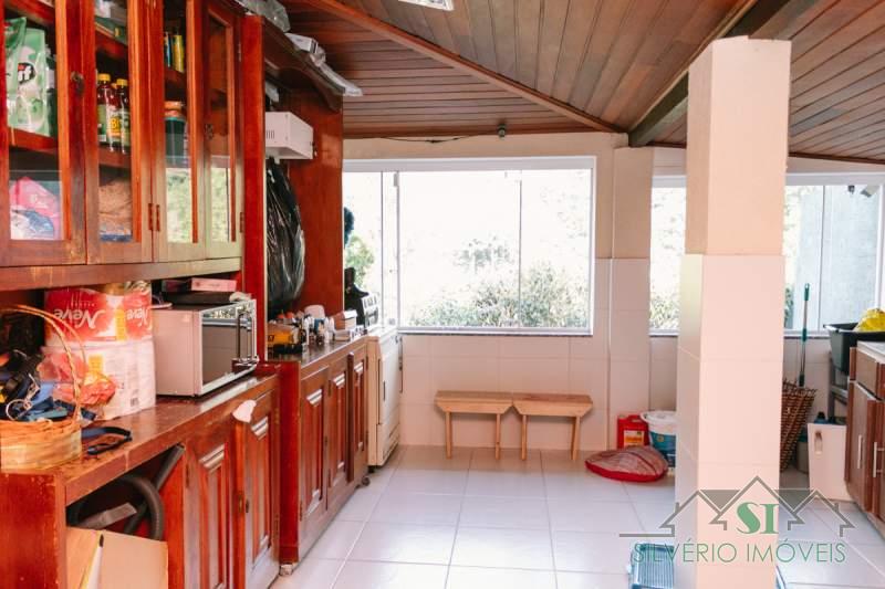 Casa à venda com 4 quartos, 100m² - Foto 35