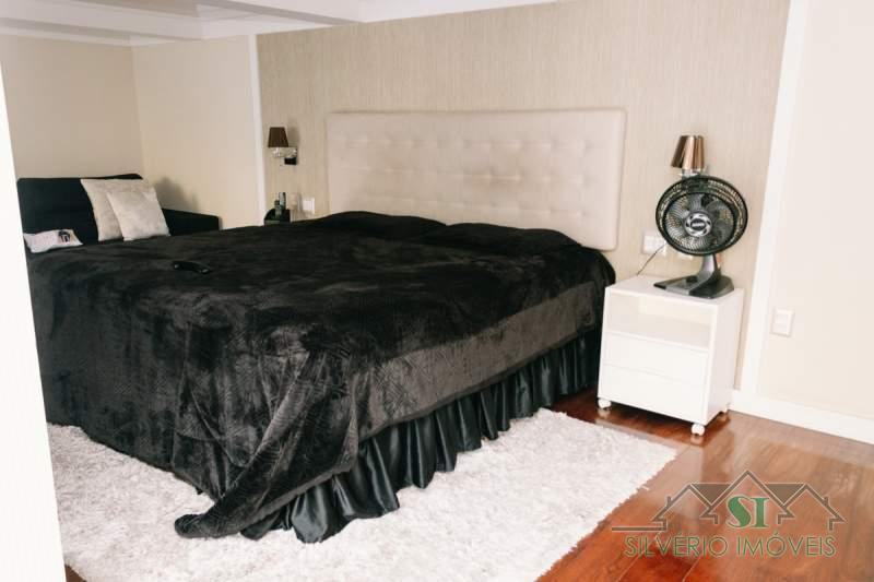 Casa à venda com 4 quartos, 100m² - Foto 47