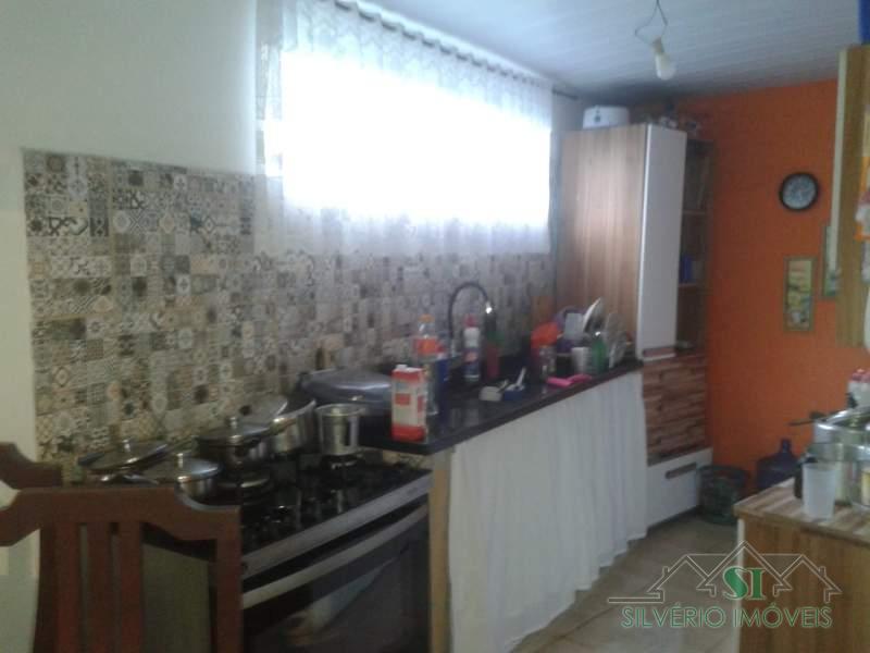 Casa à venda com 2 quartos, 50m² - Foto 7