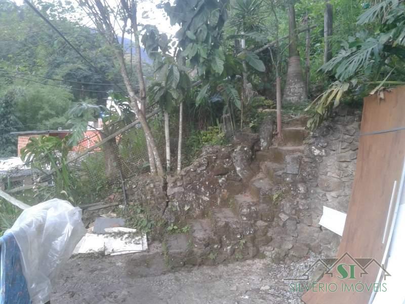 Casa à venda com 2 quartos, 50m² - Foto 12