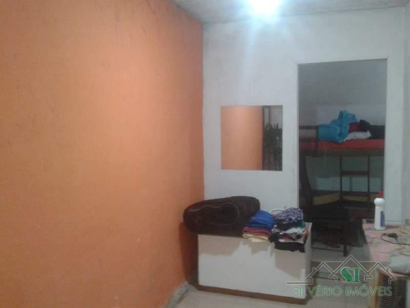 Casa à venda com 2 quartos, 50m² - Foto 10