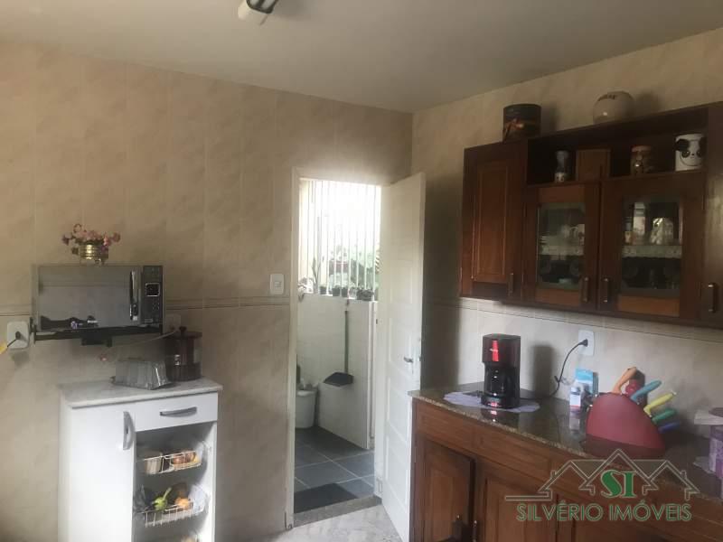 Casa à venda com 3 quartos, 162m² - Foto 3
