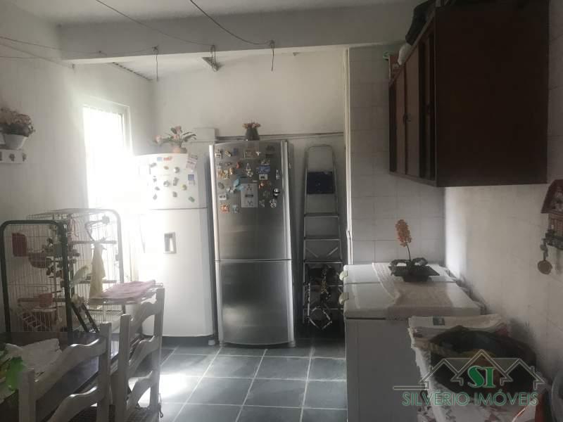 Casa à venda com 3 quartos, 162m² - Foto 5