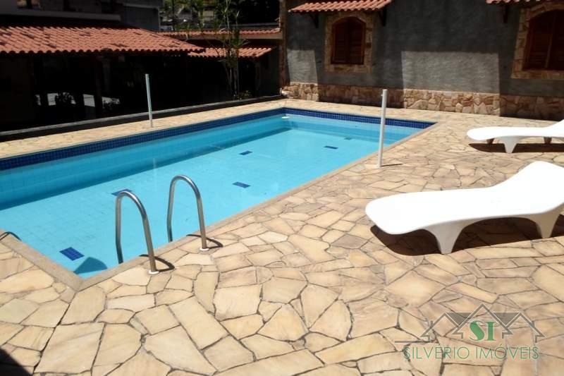 Casa à venda com 5 quartos, 377m² - Foto 9