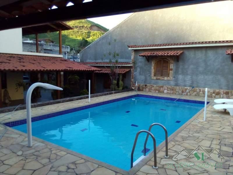 Casa à venda com 5 quartos, 377m² - Foto 3