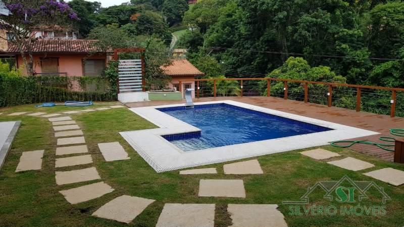 Casa à venda com 3 quartos, 540m² - Foto 2