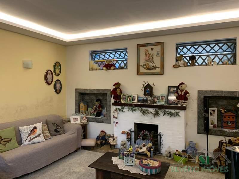 Casa à venda com 4 quartos, 800m² - Foto 5