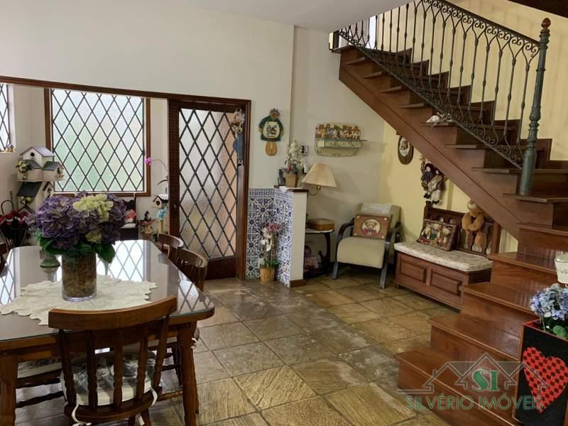 Casa à venda com 4 quartos, 800m² - Foto 8