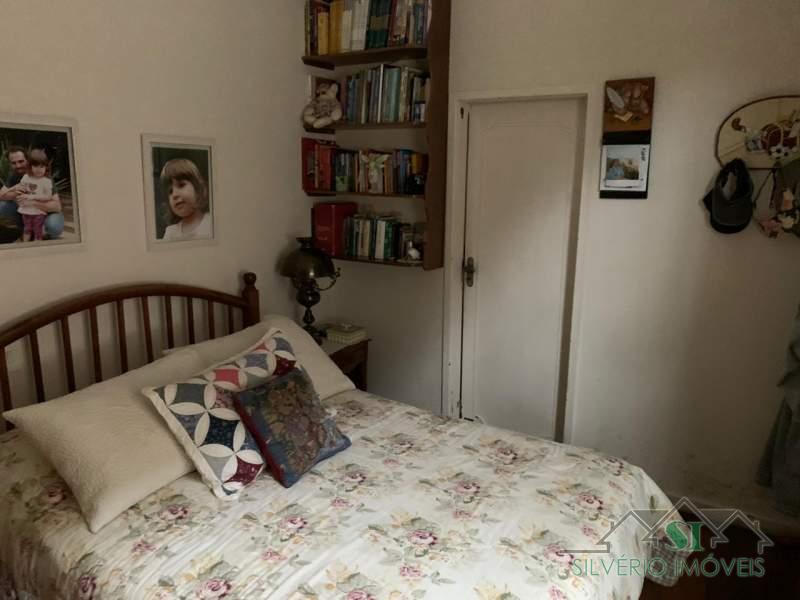 Casa à venda com 4 quartos, 800m² - Foto 16