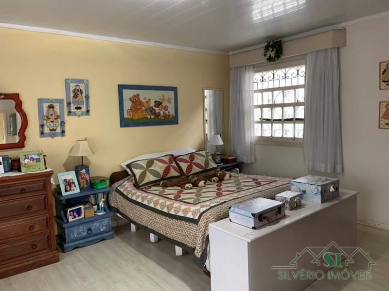 Casa à venda com 4 quartos, 800m² - Foto 18