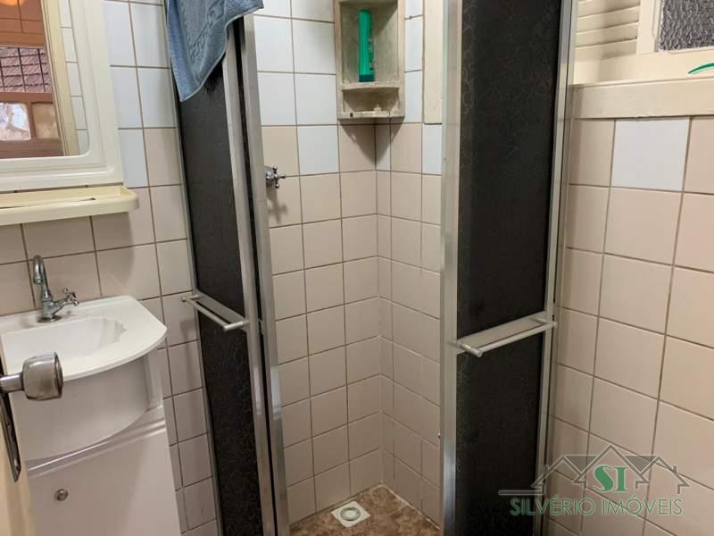 Casa à venda com 4 quartos, 800m² - Foto 25