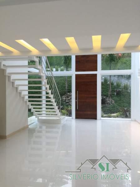 Casa à venda com 4 quartos, 600m² - Foto 4