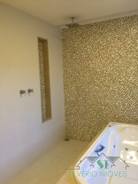 Casa à venda com 4 quartos, 600m² - Foto 13