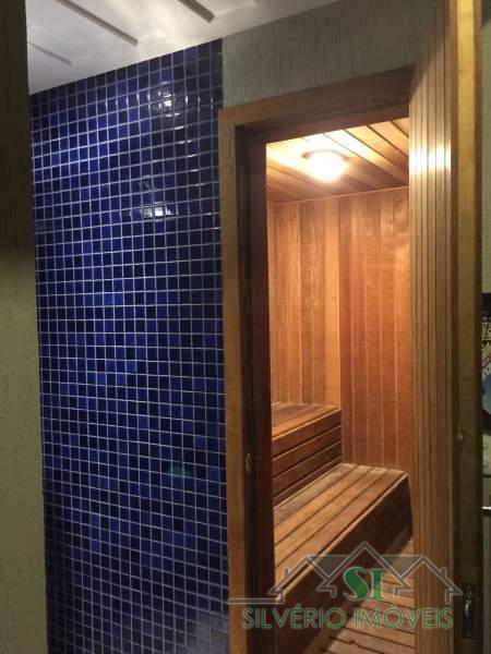 Casa à venda com 4 quartos, 600m² - Foto 16