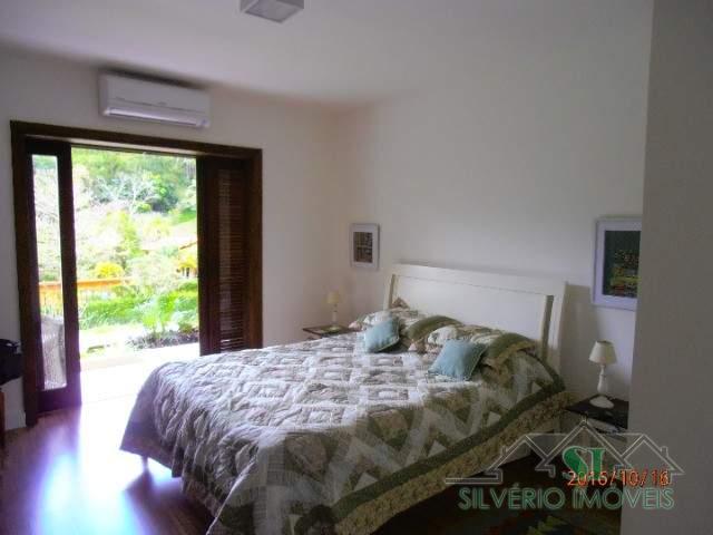 Casa à venda com 5 quartos, 730m² - Foto 4