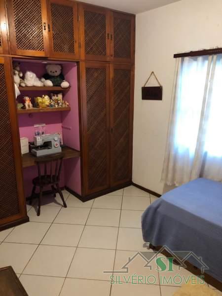 Casa à venda e aluguel com 4 quartos, 240m² - Foto 7