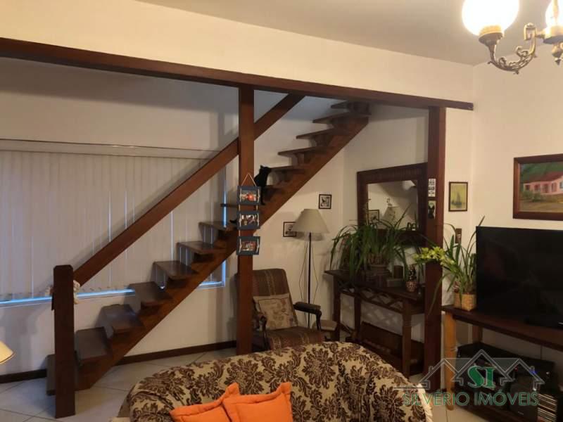 Casa à venda e aluguel com 4 quartos, 240m² - Foto 13