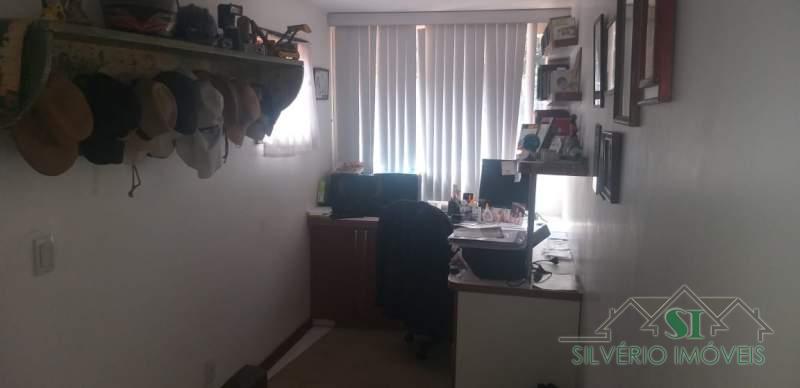 Casa à venda e aluguel com 4 quartos, 240m² - Foto 21