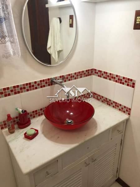 Casa à venda e aluguel com 4 quartos, 240m² - Foto 27