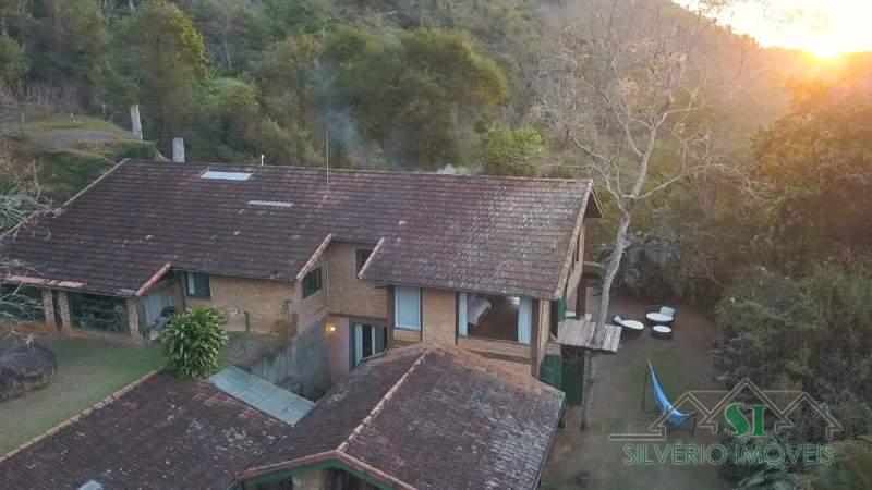 Sítio à venda com 5 quartos, 450m² - Foto 2