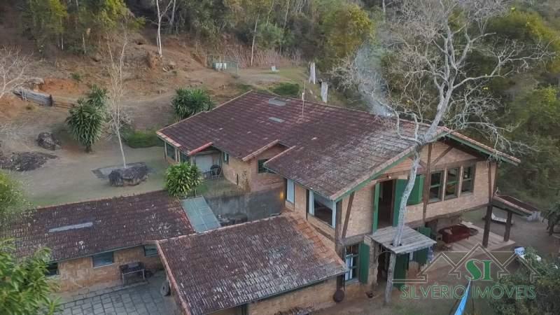 Sítio à venda com 5 quartos, 450m² - Foto 3