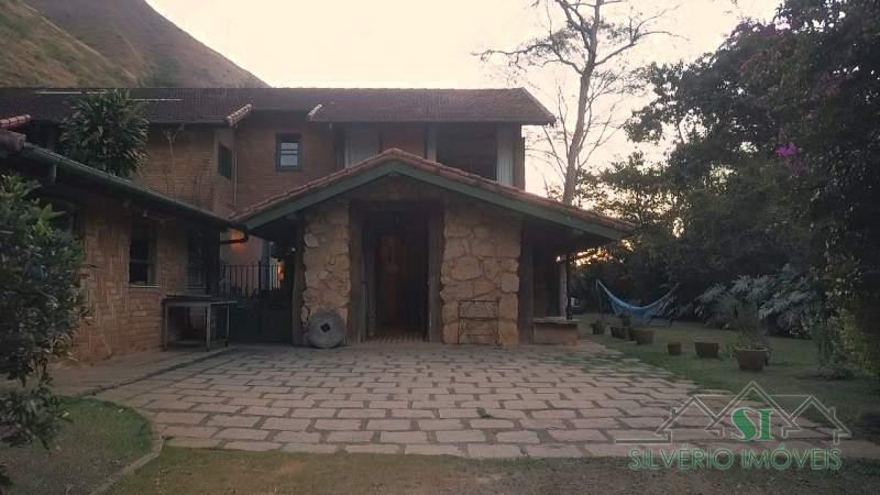 Sítio à venda com 5 quartos, 450m² - Foto 8