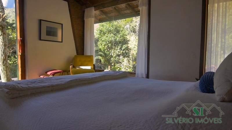 Sítio à venda com 5 quartos, 450m² - Foto 9