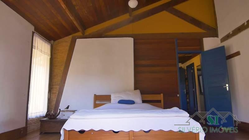 Sítio à venda com 5 quartos, 450m² - Foto 12