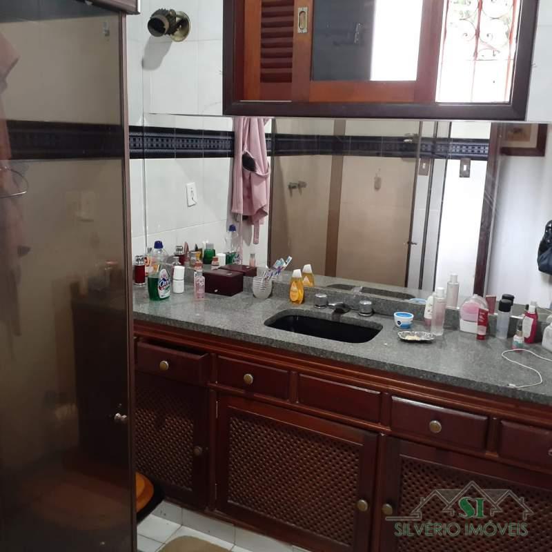 Casa à venda com 7 quartos, 370m² - Foto 11