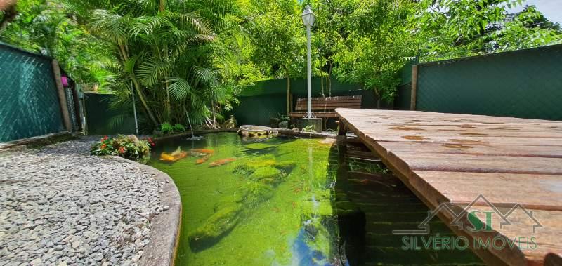 Casa à venda com 3 quartos, 700m² - Foto 12