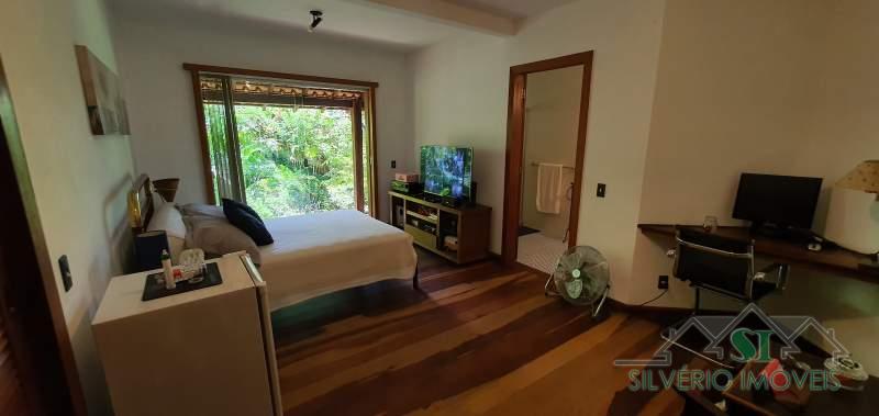 Casa à venda com 3 quartos, 700m² - Foto 29