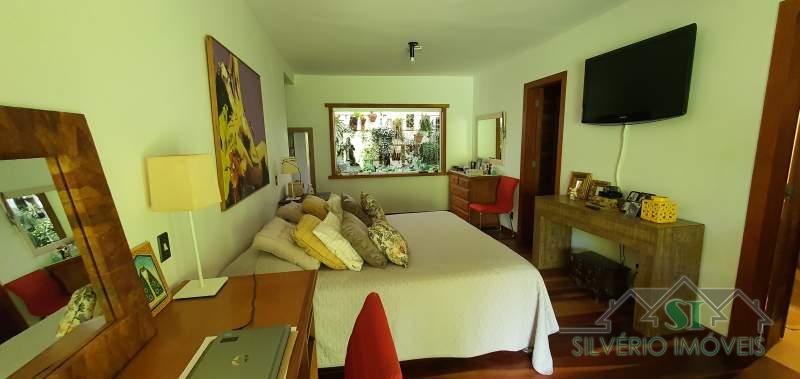 Casa à venda com 3 quartos, 700m² - Foto 35