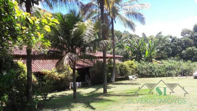 Chácara à venda com 5 quartos, 530m² - Foto 2